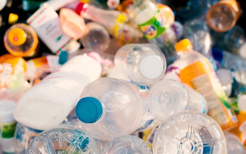 Comment gagner de l'argent avec vos bouteilles en plastique?