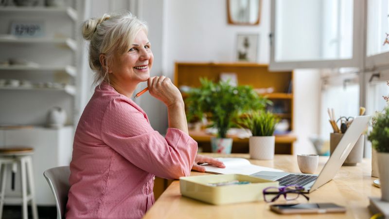calcule-femme-bureau