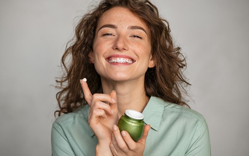 Bons pour le visage, le corps... Les soins multi-usages, la nouvelle tendance beauté!