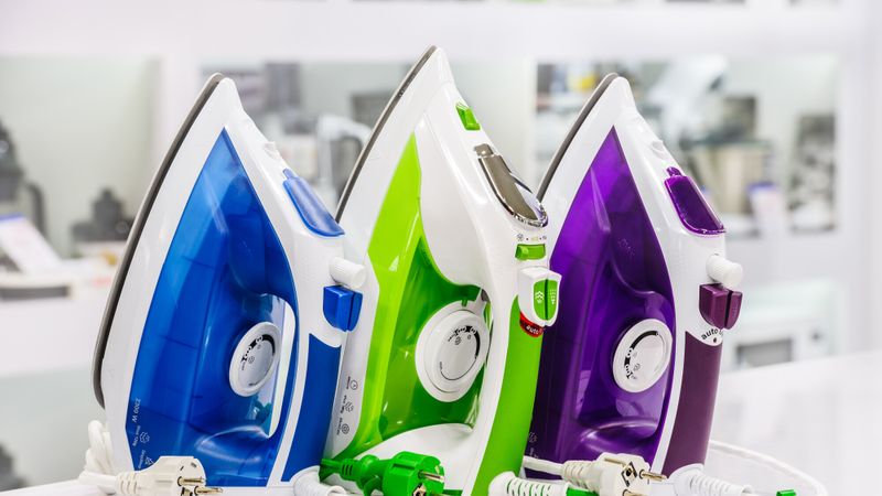 Fers à repasser, aspirateurs, robots de cuisine… : quelles sont les meilleures marques de petit électroménager?