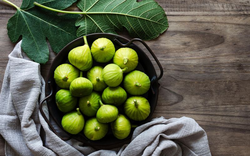 Trois astuces de chef pour choisir, cuisiner et conserver parfaitement les figues