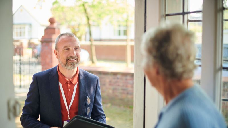 Illustration d'un démarcheur à domicile