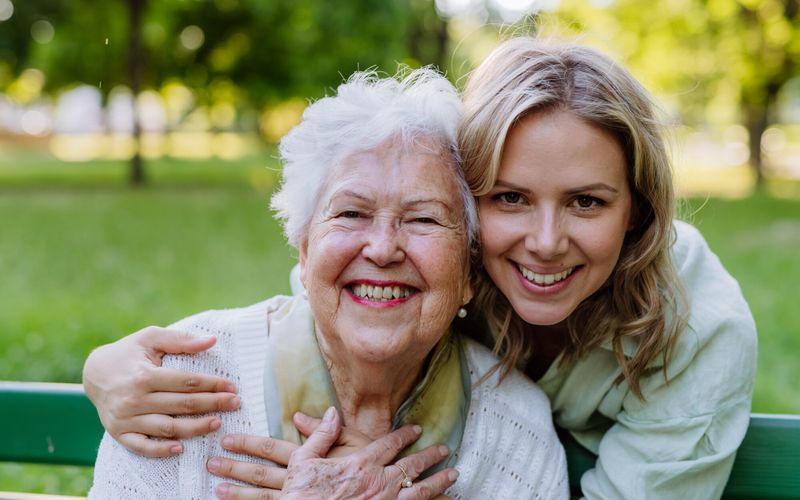 Aide sociale à l'hébergement: les petits-enfants ne sont plus tenus à l’obligation alimentaire