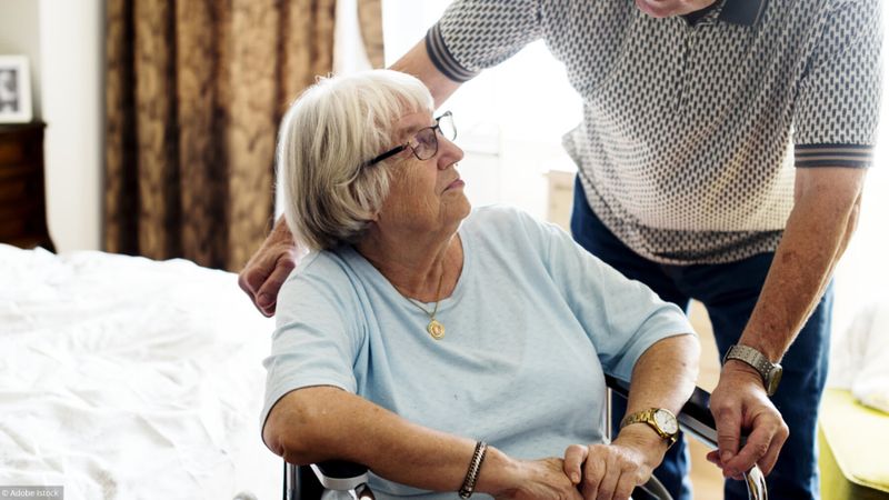 Question d'aidant: "Mon épouse est en fauteuil. À quelles aides puis-je prétendre?"